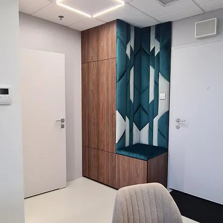 Luksusowy Bliska Wola Saba Варшава