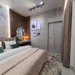 Luksusowy Bliska Wola Saba Апартаменты Варшава