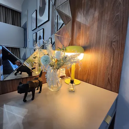 Luksusowy Bliska Wola Saba Apartman Varsó