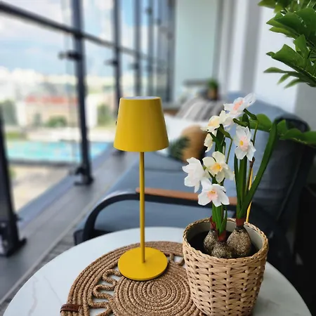 Luksusowy Bliska Wola Saba Warsaw