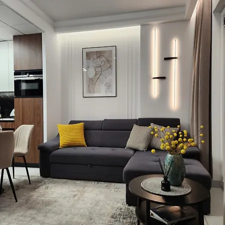 Luksusowy Bliska Wola Saba Apartman *