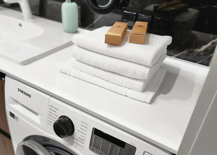 Luksusowy Bliska Wola Saba Apartment *